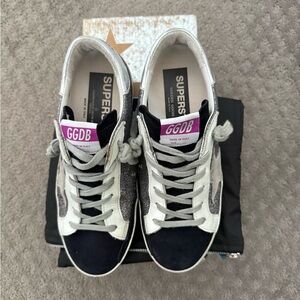 GOLDEN GOOSE SUPERSTARS